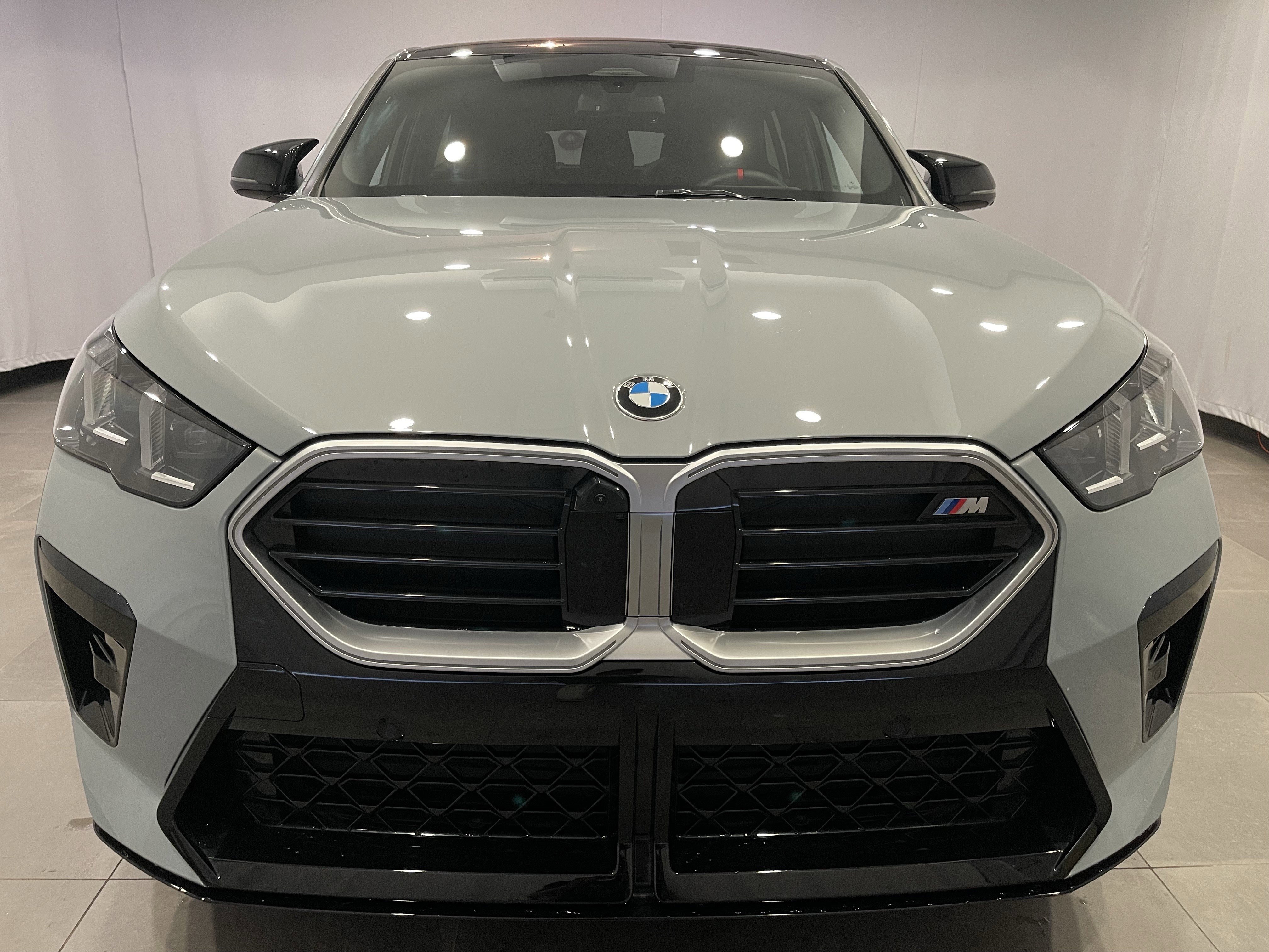 Used 2025 BMW X2 M35i AWD/4WD image 2