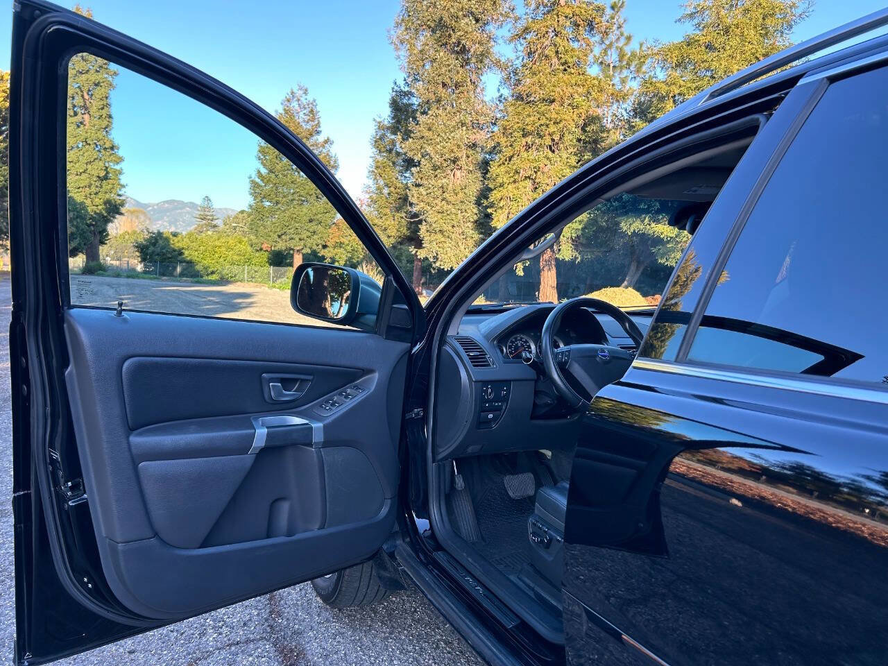 Used 2014 Volvo XC90 3.2 image 23