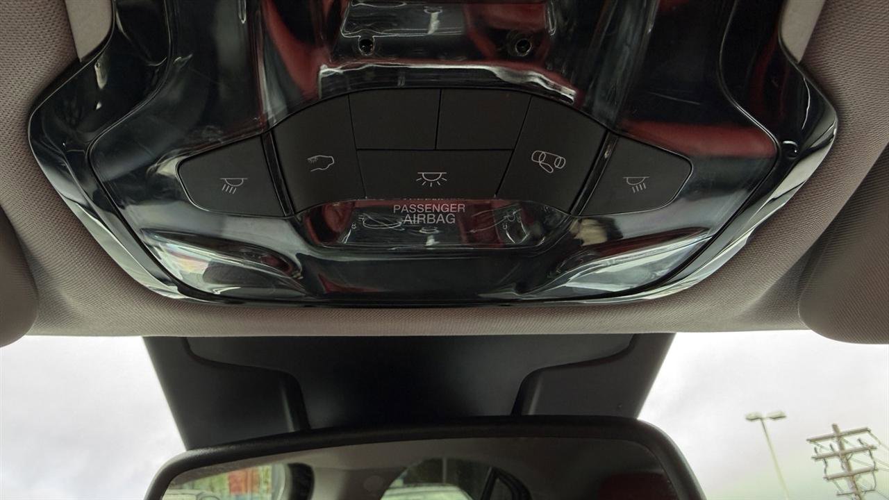Used 2019 Alfa Romeo Stelvio AWD image 55
