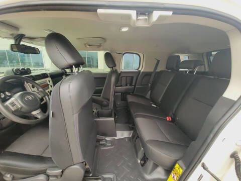 Used 2012 Toyota FJ Cruiser 4WD w/ Convenience Pkg image 12