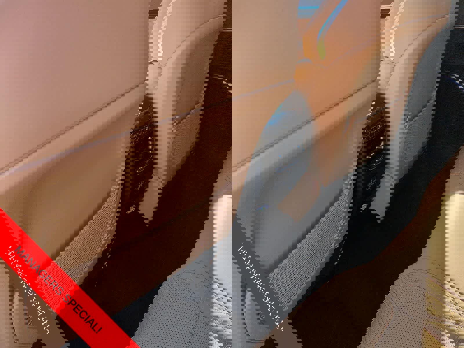 New 2025 Jeep Grand Cherokee Summit w/ Obsidian Package image 18