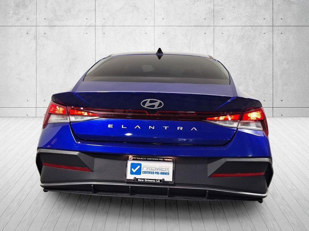 Used 2024 Hyundai Elantra SEL FWD image 6