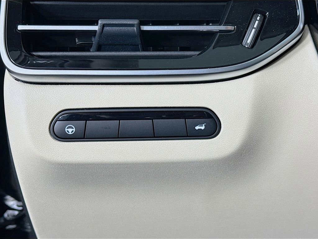 Used 2025 INFINITI QX60 Luxe image 10