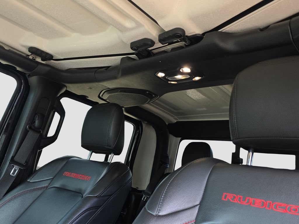 Used 2023 Jeep Gladiator Rubicon w/ Cold Weather Group AWD/4WD image 8