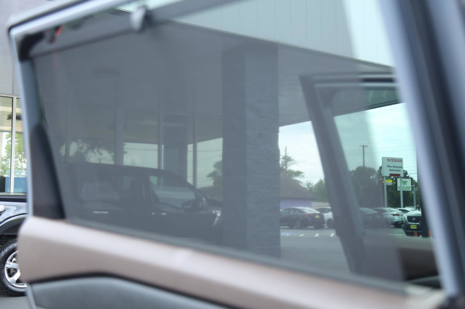 Used 2023 Nissan Rogue SL w/ SL Premium Package image 31