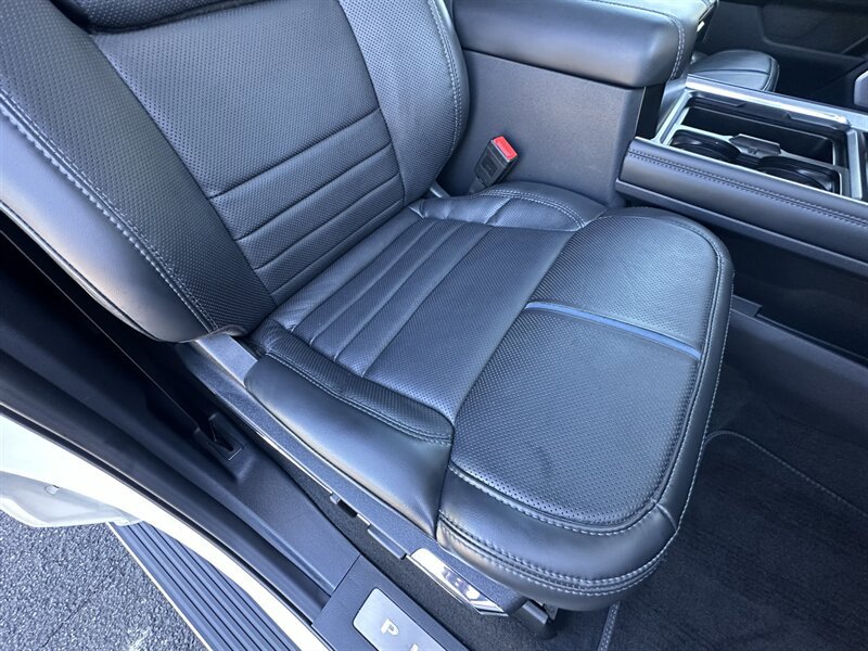 Used 2026 Ford F350 Platinum w/ Tremor Off-Road Package AWD/4WD image 64