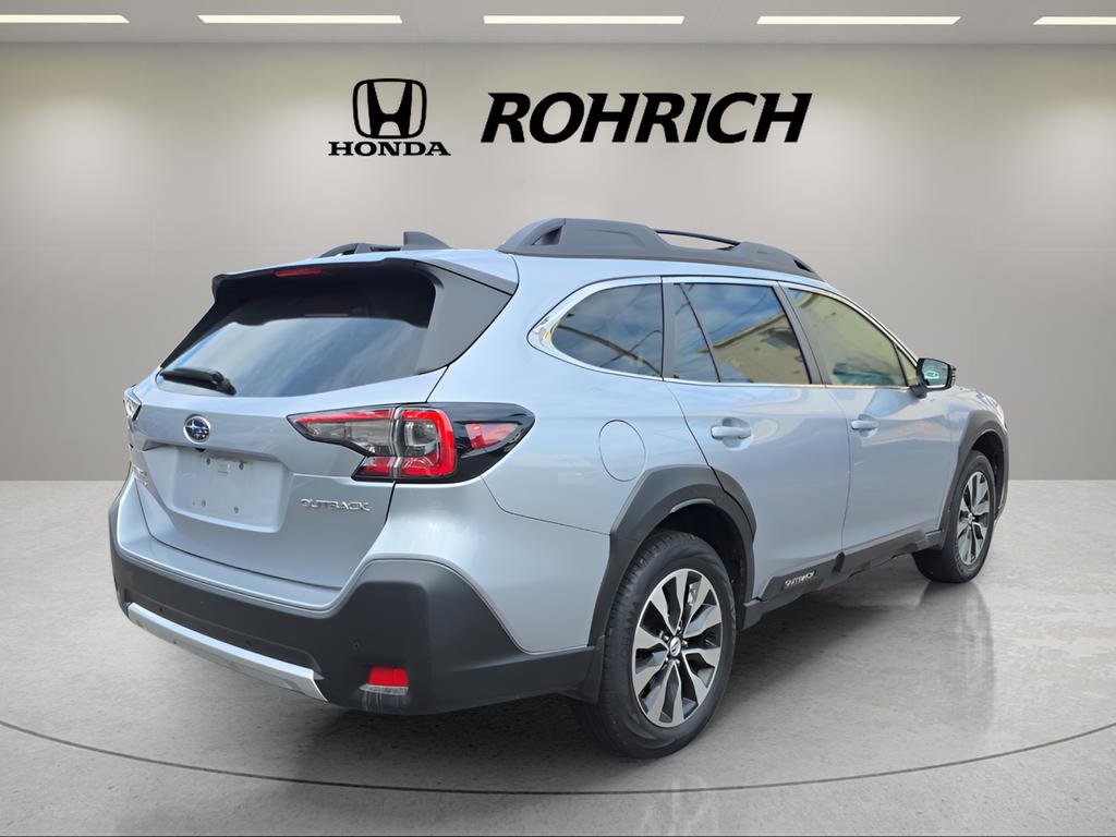 Used 2023 Subaru Outback Limited image 5
