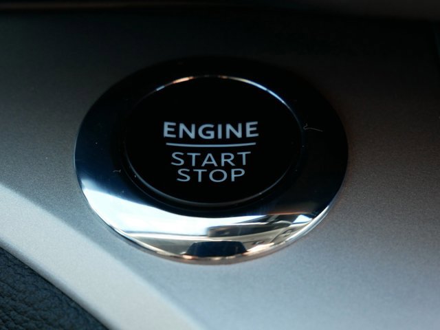 Certified 2022 Ford Explorer XLT w/ Equipment Group 202A image 24