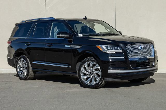 Used 2024 Lincoln Navigator Reserve AWD/4WD image 18