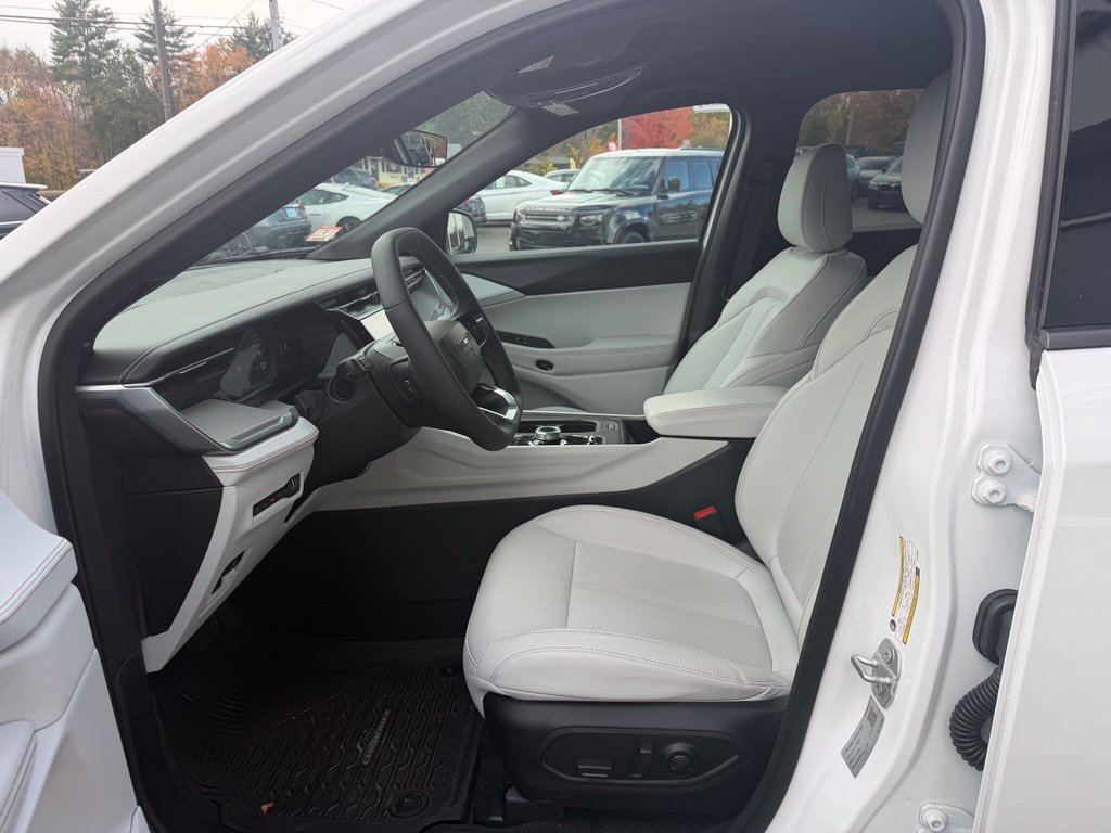 Used 2026 Jeep Cherokee Limited AWD/4WD image 10