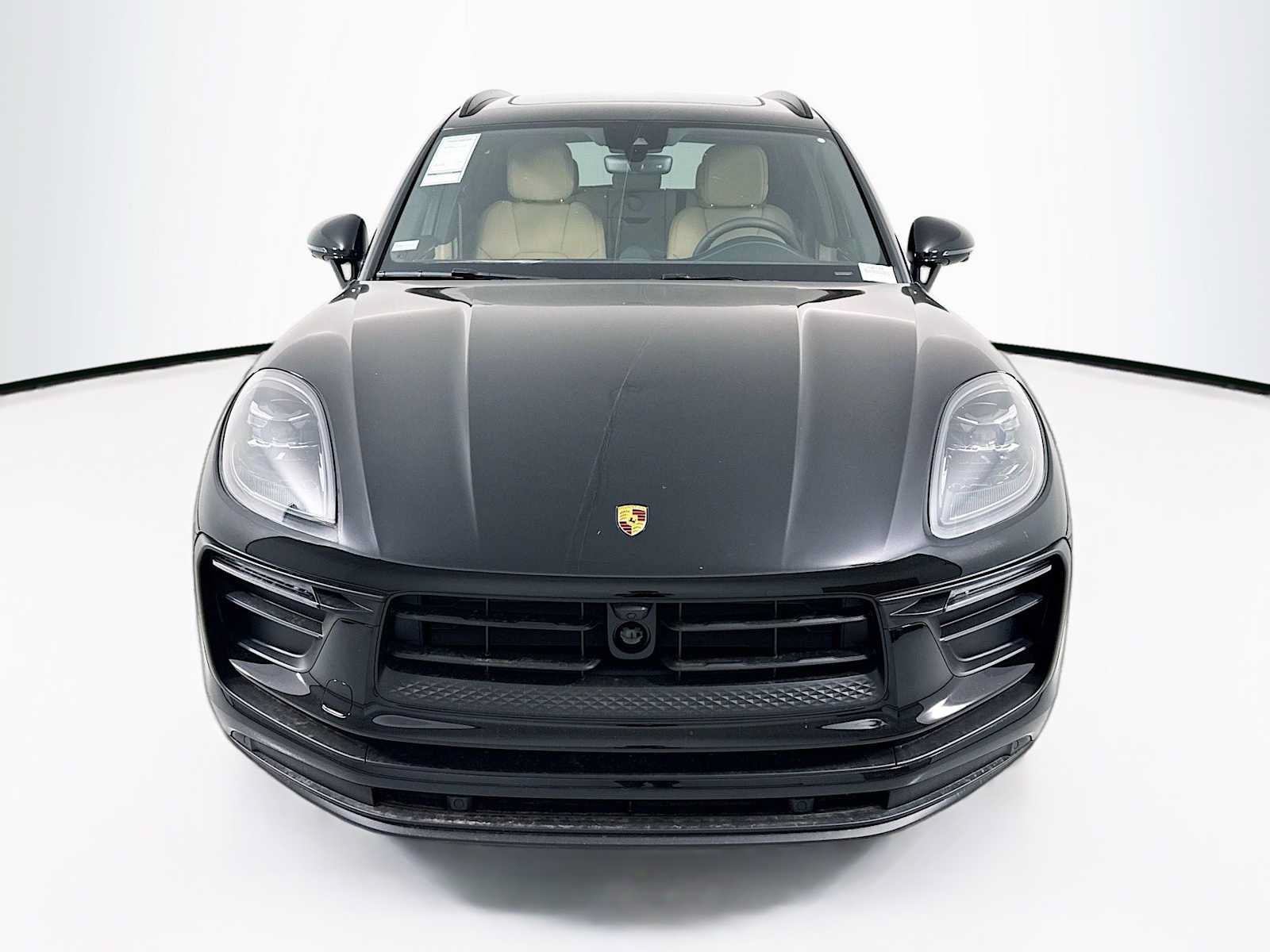 New 2026 Porsche Macan AWD/4WD image 6