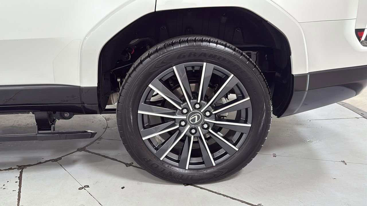 Used 2024 Lexus GX 550 550 Luxury+ w/ Accessory Package (Z1) image 24