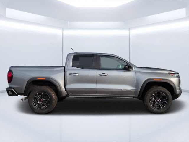 Used 2024 GMC Canyon Elevation RWD image 2
