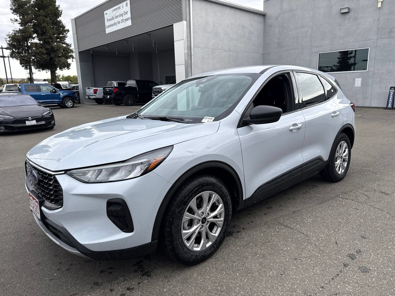 Used 2025 Ford Escape Active FWD image 1