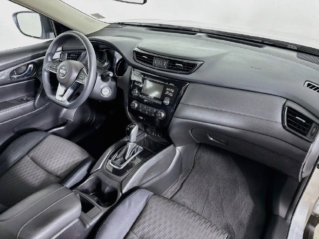 Used 2017 Nissan Rogue S AWD/4WD image 28