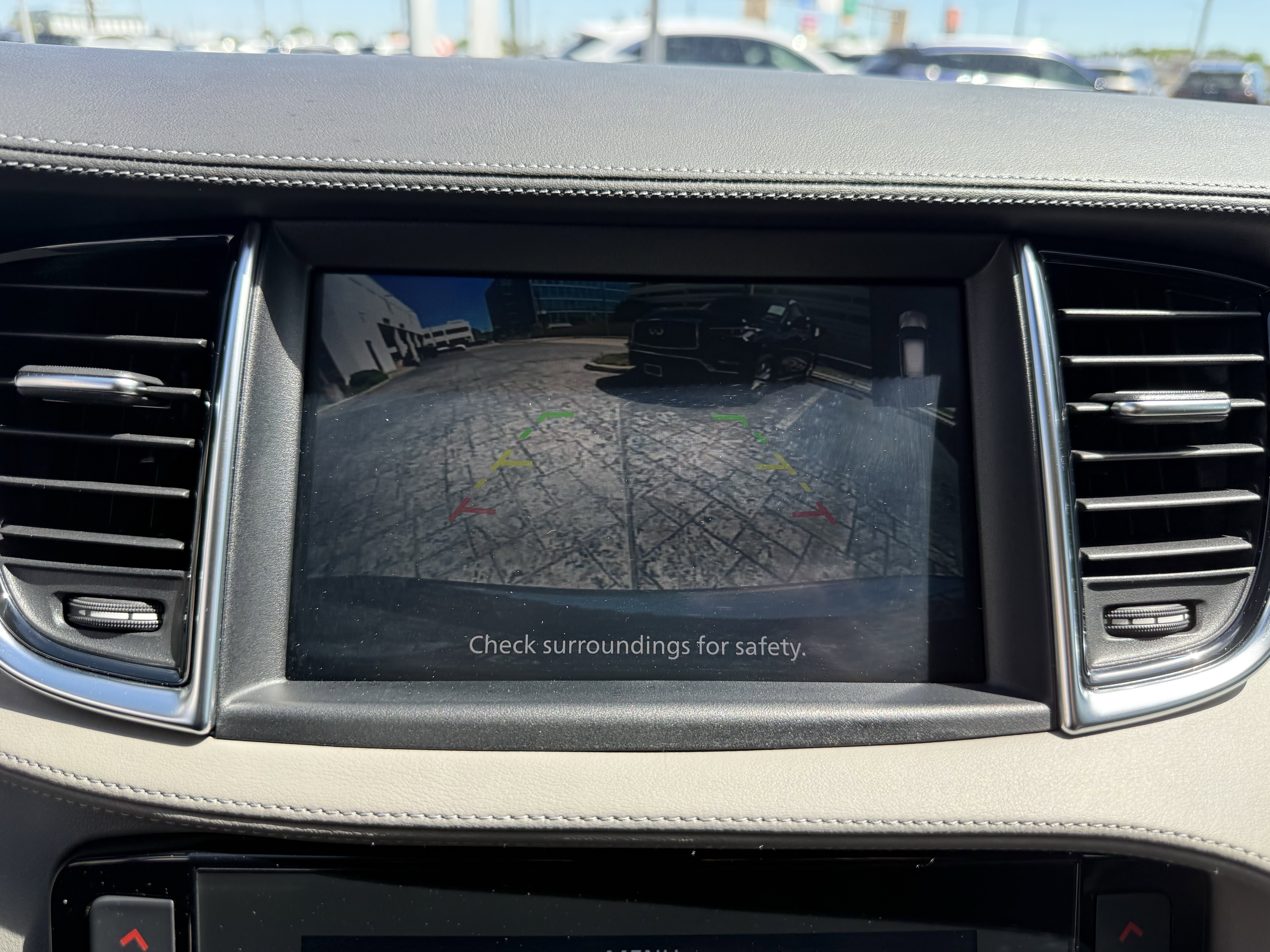 Certified 2025 INFINITI QX50 Luxe w/ Accent Package image 25