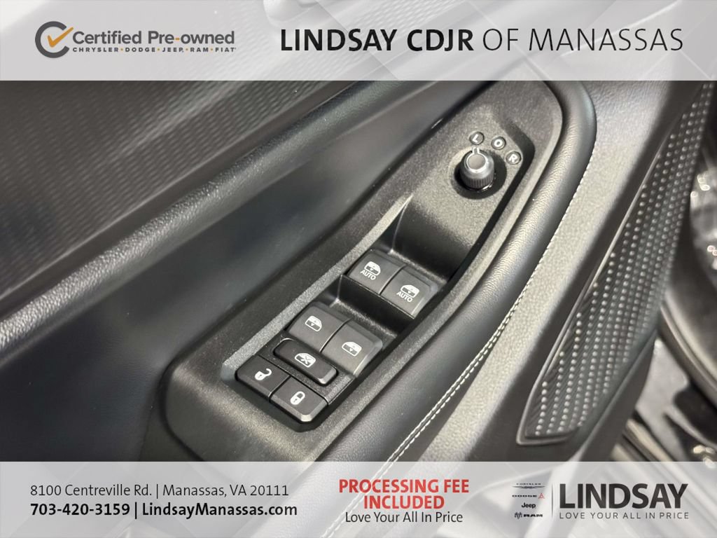 Used 2024 Jeep Grand Cherokee Altitude AWD/4WD image 30