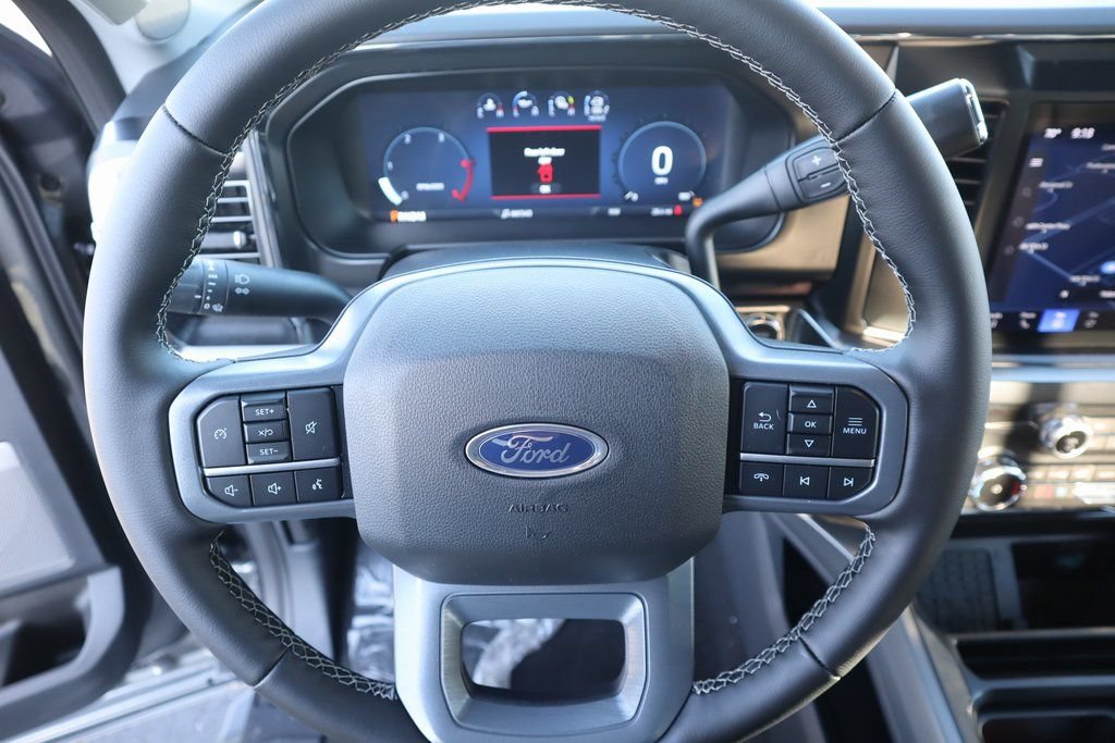 New 2026 Ford F250 Lariat w/ Black Appearance Package AWD/4WD image 3