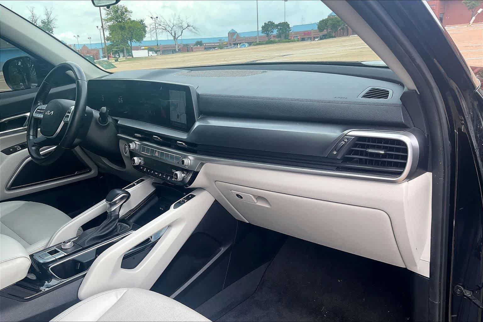 Used 2023 Kia Telluride S FWD image 21