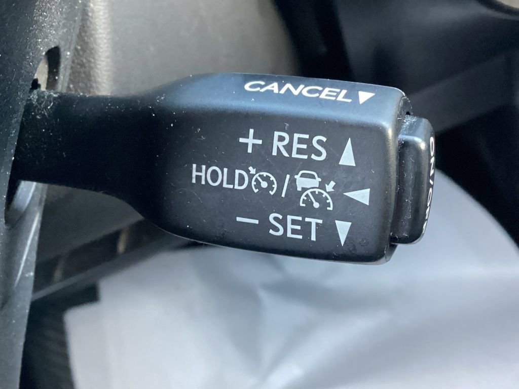 Used 2018 Lexus RX 350L Premium w/ Premium Package image 33