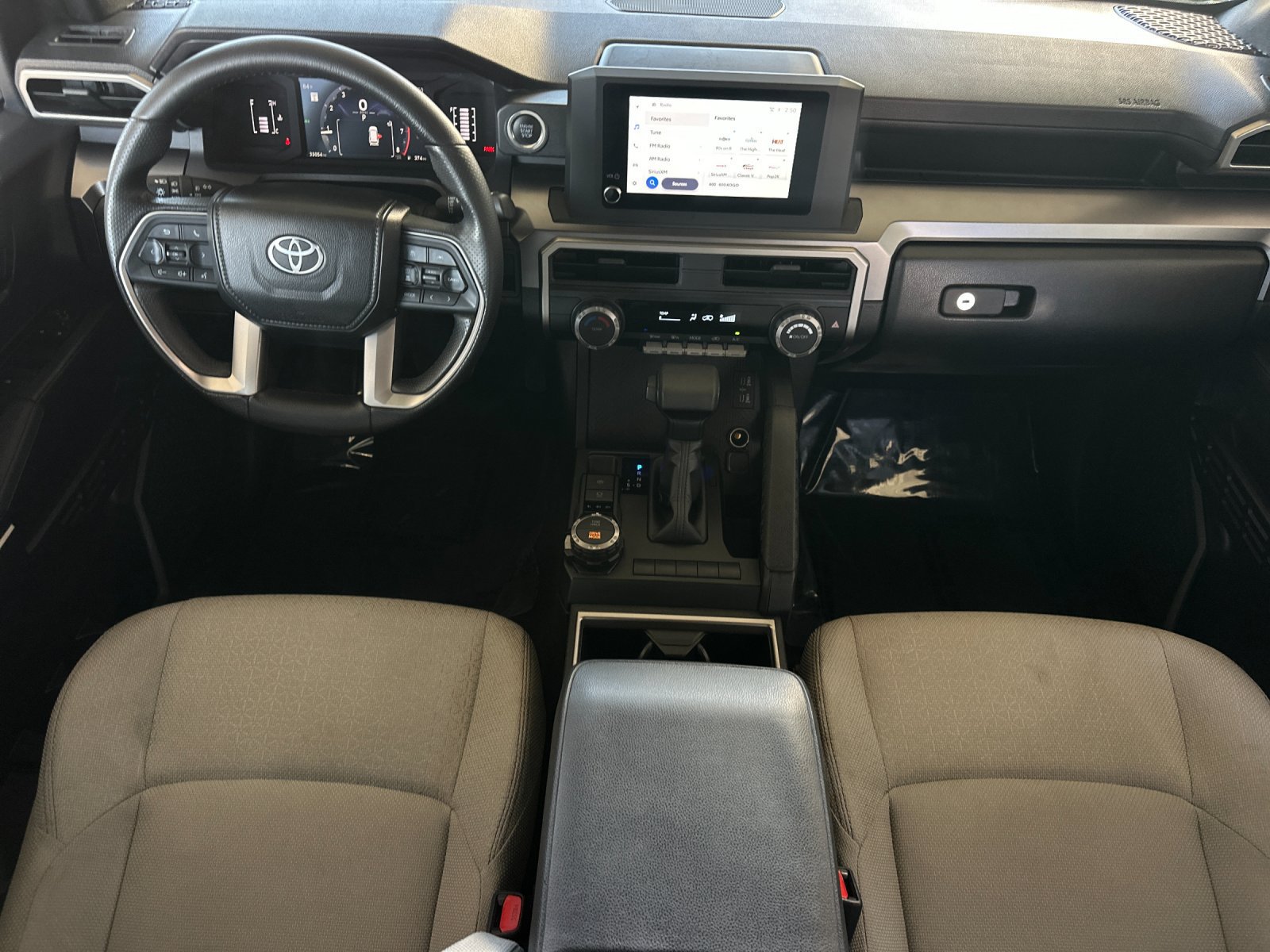 Used 2025 Toyota 4Runner SR5 AWD/4WD image 11
