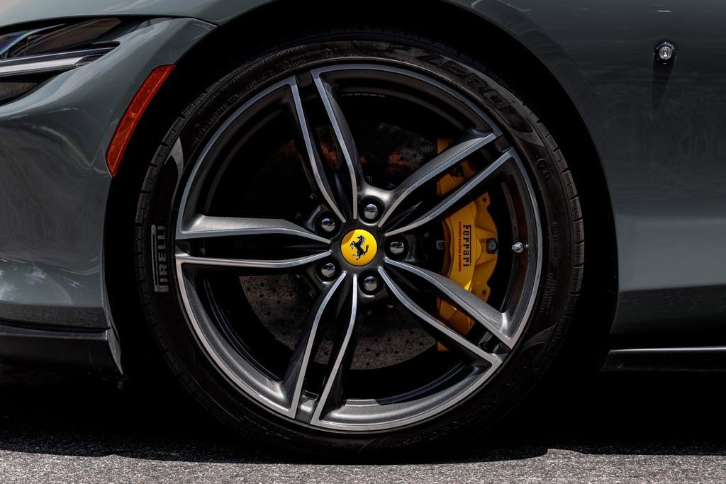 Used 2023 Ferrari Roma RWD image 38