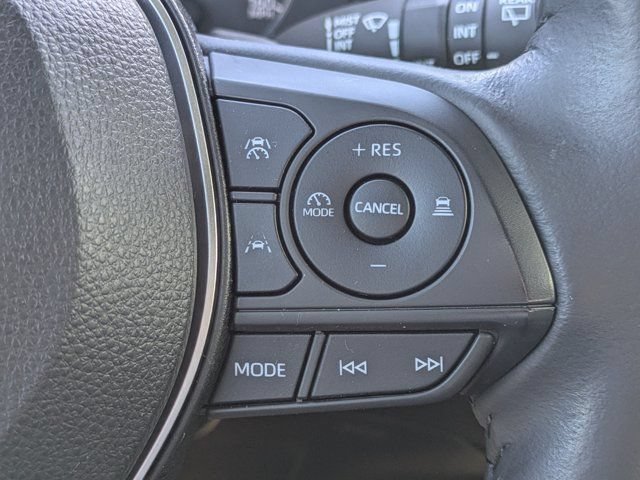 Used 2023 Toyota Corolla Cross AWD Hybrid w/ Moonroof Package image 22