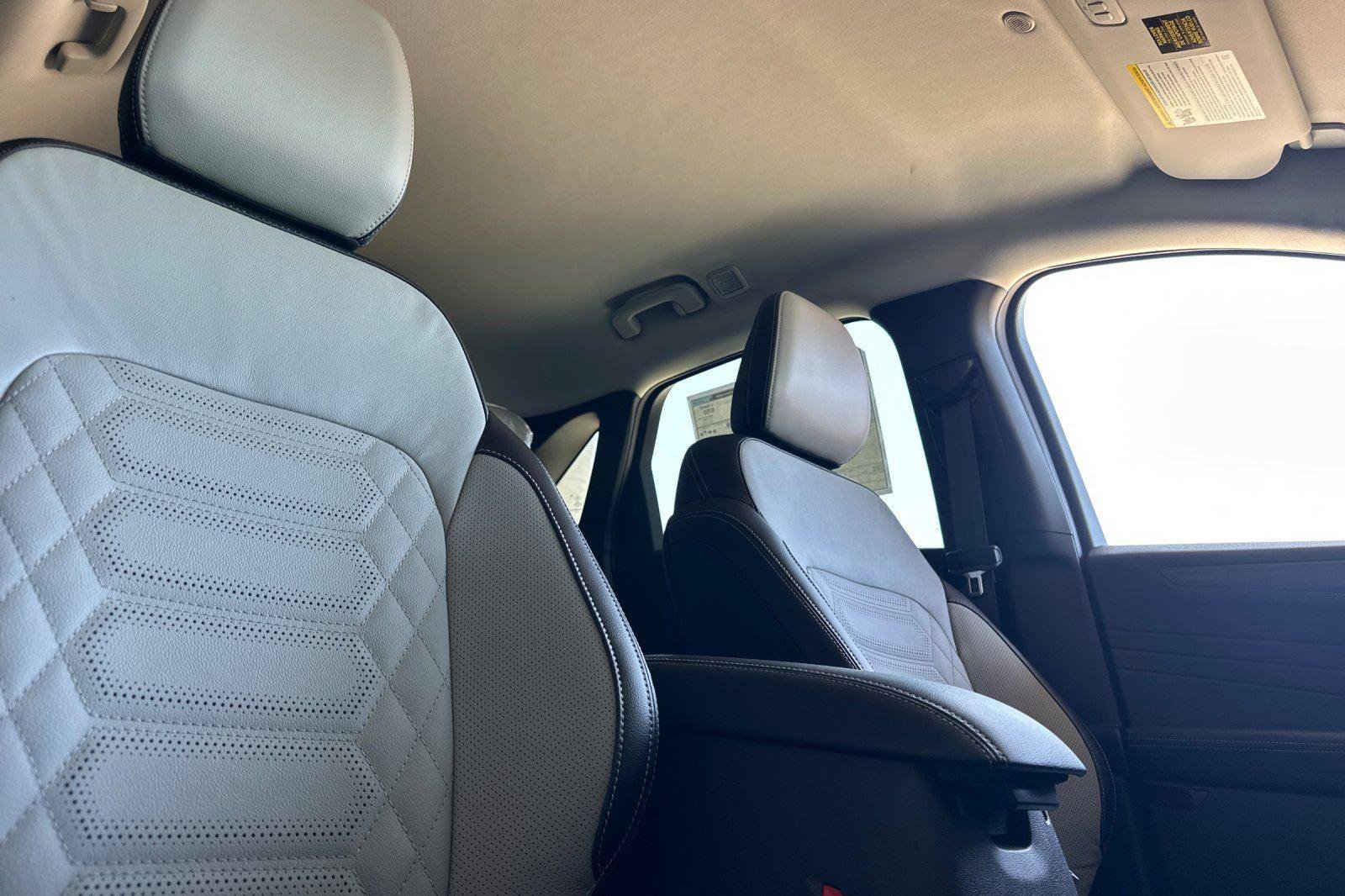 New 2024 Ford Escape Platinum w/ Premium Technology Package image 14