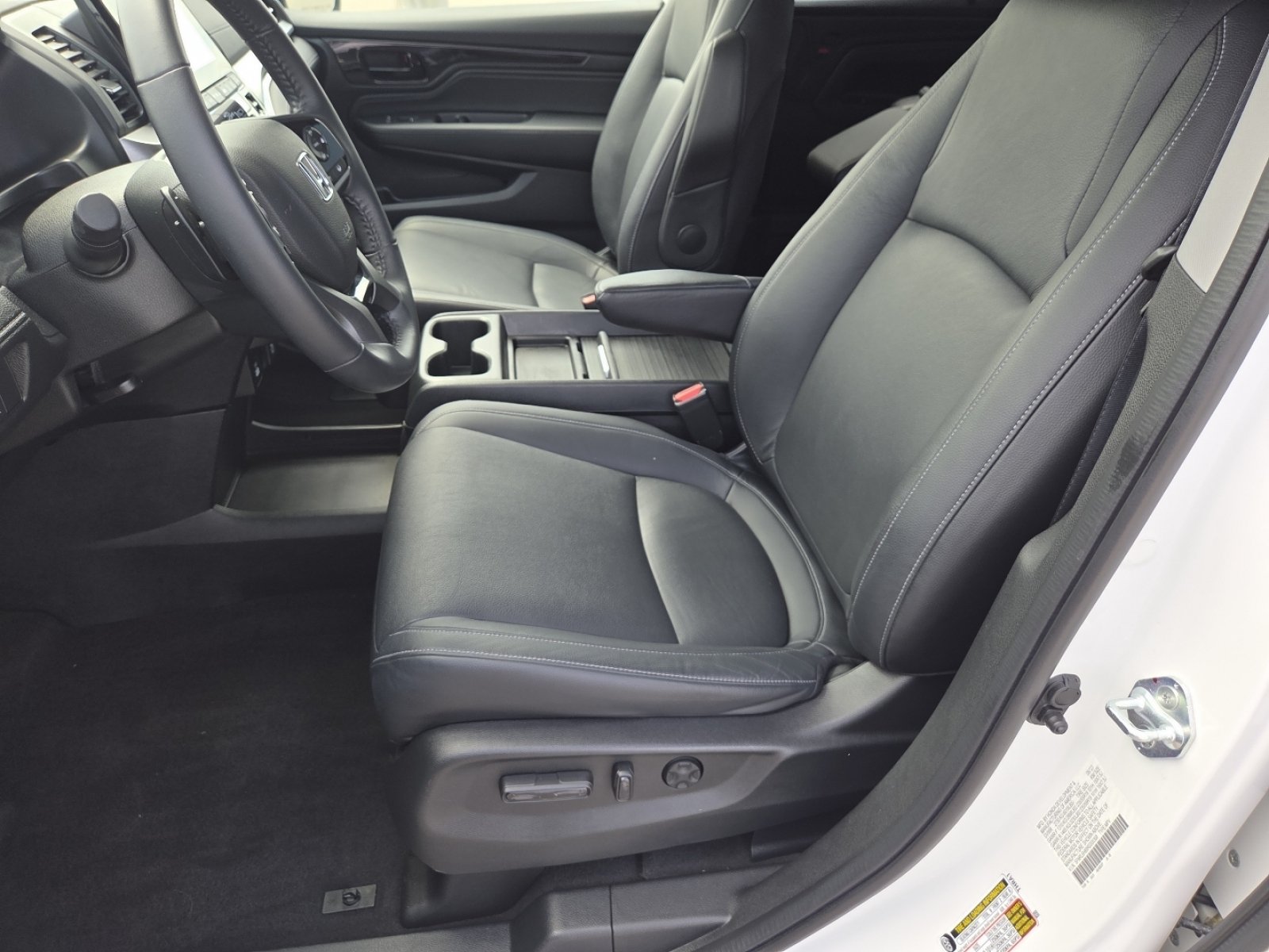 Used 2024 Honda Odyssey Touring image 25
