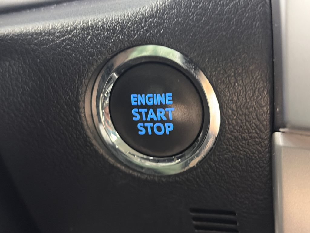 Used 2022 Toyota 4Runner SR5 AWD/4WD image 24