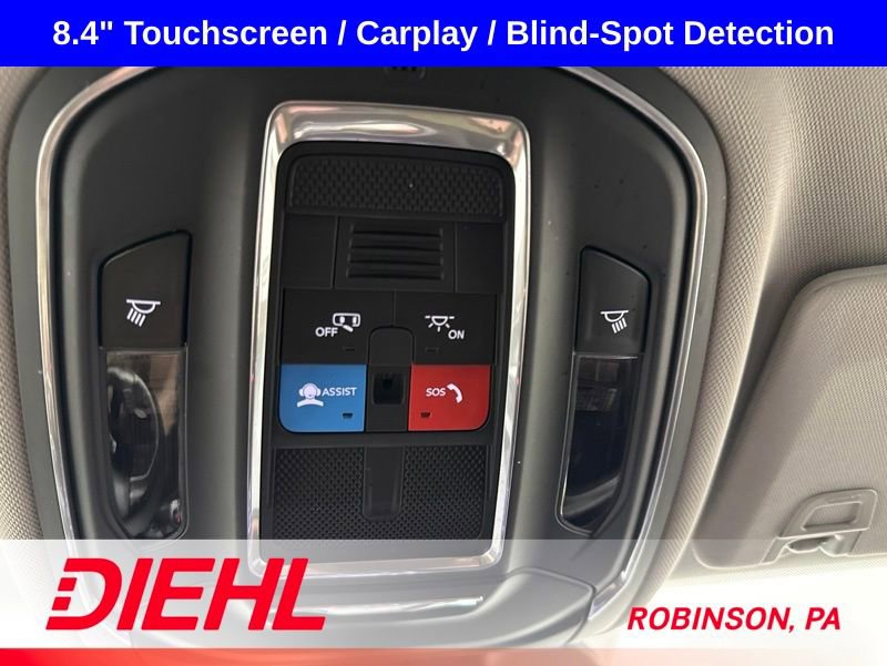 Used 2023 Jeep Grand Cherokee Laredo AWD/4WD image 33