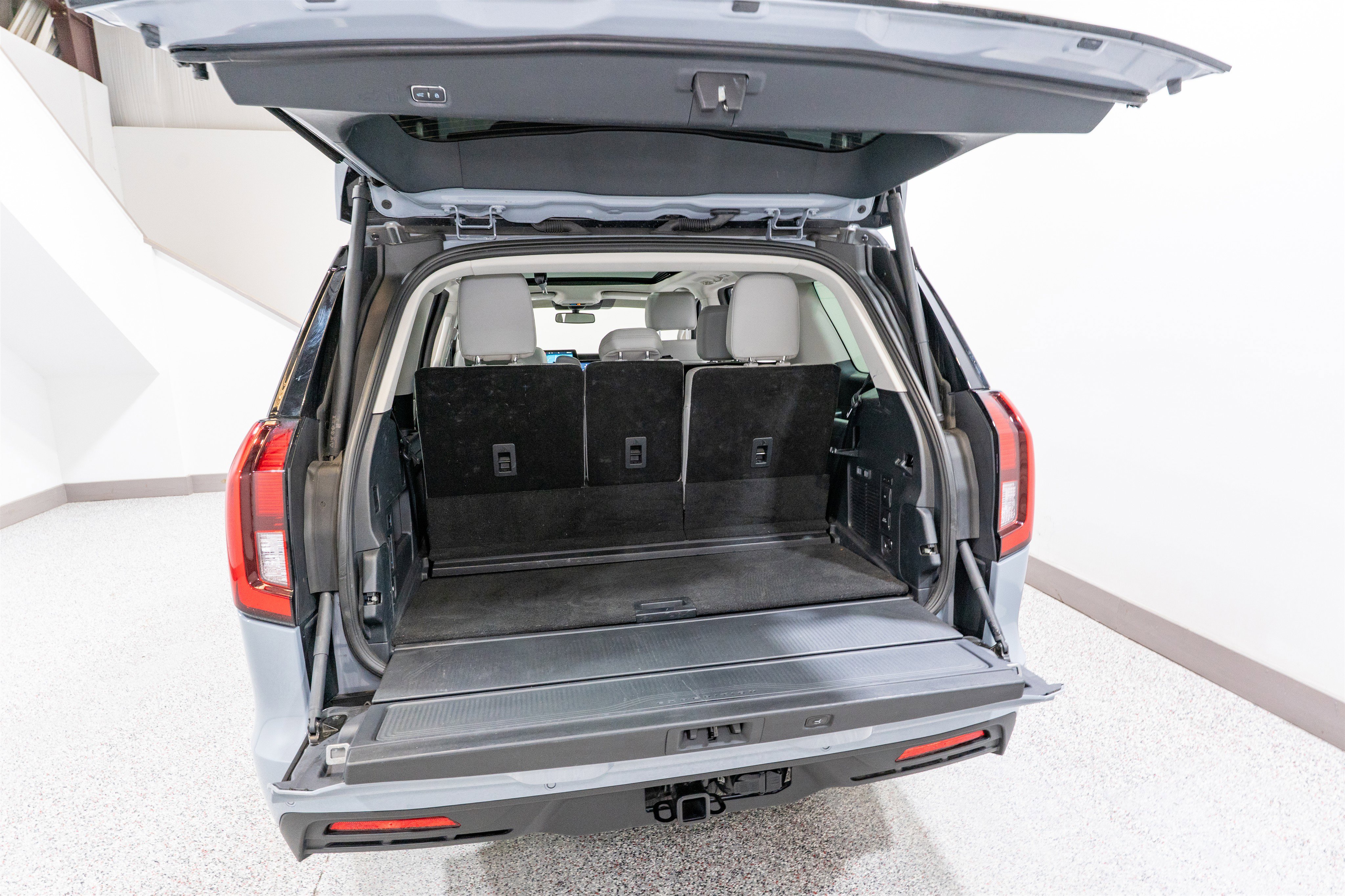 Used 2025 Ford Expedition Active AWD/4WD image 35