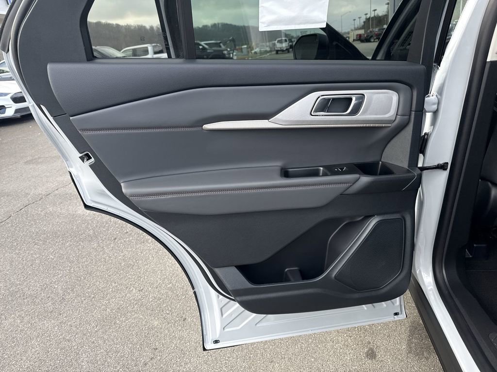 New 2026 Ford Explorer Active w/ Active Comfort Package AWD/4WD image 25