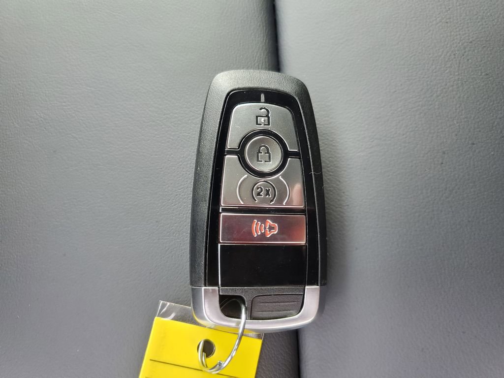 New 2025 Ford Maverick Lariat w/ Black Appearance Package image 40