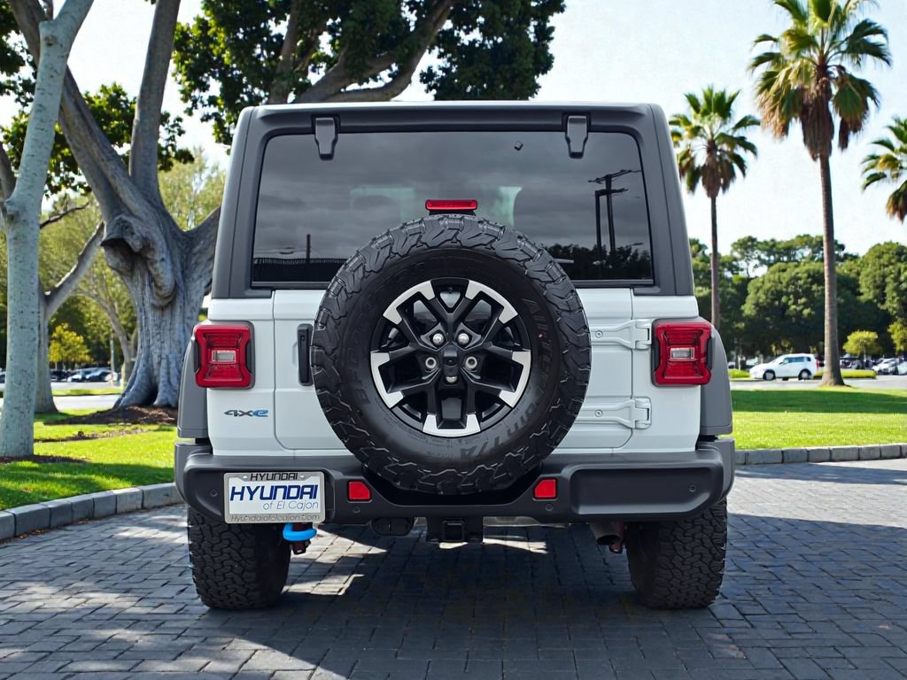 Used 2025 Jeep Wrangler Unlimited Rubicon 4xe w/ Safety Group AWD/4WD image 6