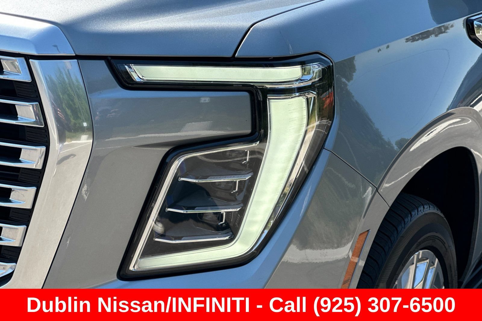 Used 2025 GMC Yukon XL Denali AWD/4WD image 52