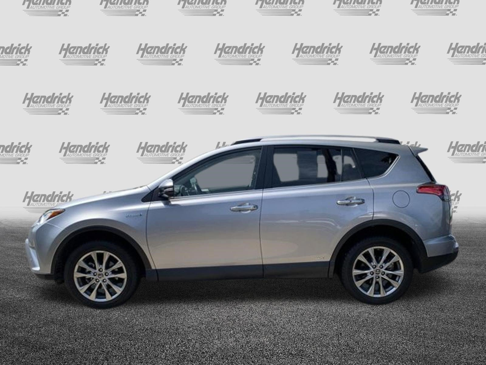 Used 2017 Toyota RAV4 Limited AWD/4WD image 7