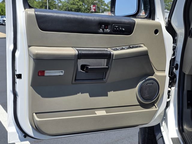 Used 2003 HUMMER H2 w/ Preferred Equipment Group AWD/4WD image 13
