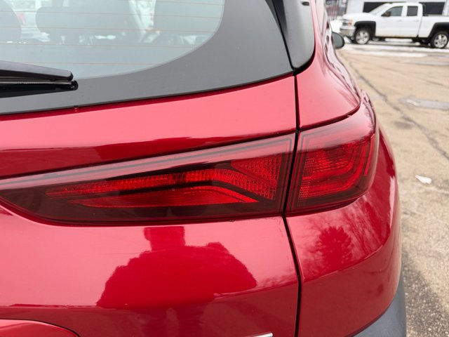 Used 2019 Hyundai Kona SE image 16