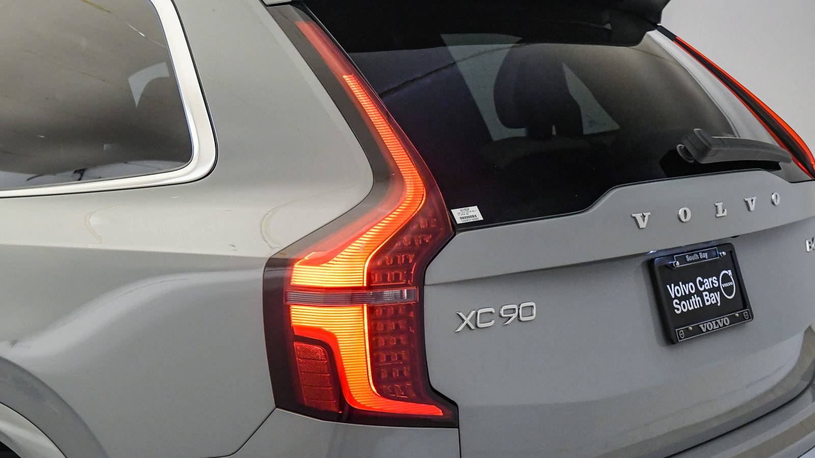 Certified 2026 Volvo XC90 B6 Plus AWD/4WD image 12