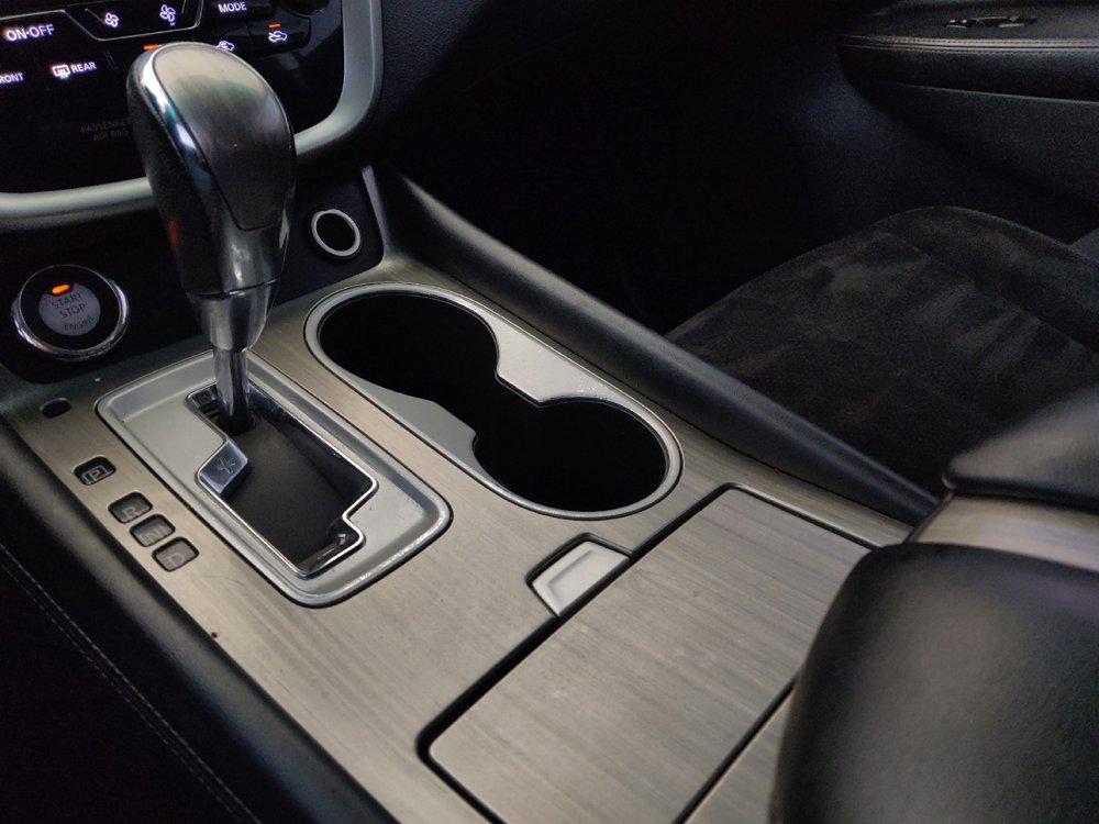 Used 2017 Nissan Murano SV image 27