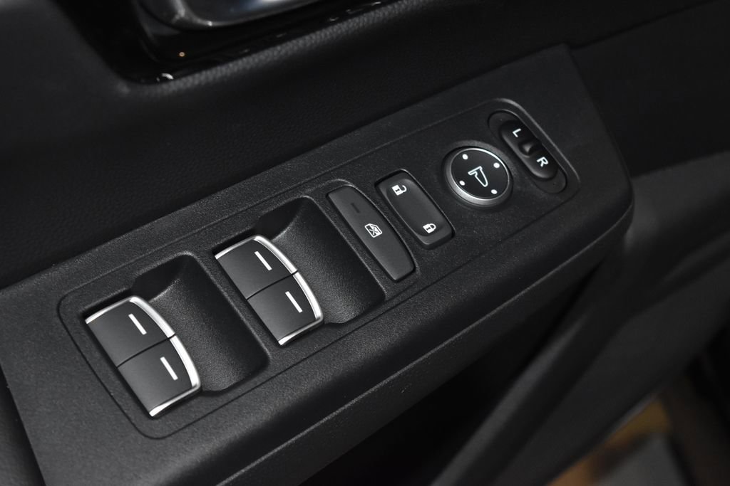 Used 2026 Honda CR-V EX-L image 6