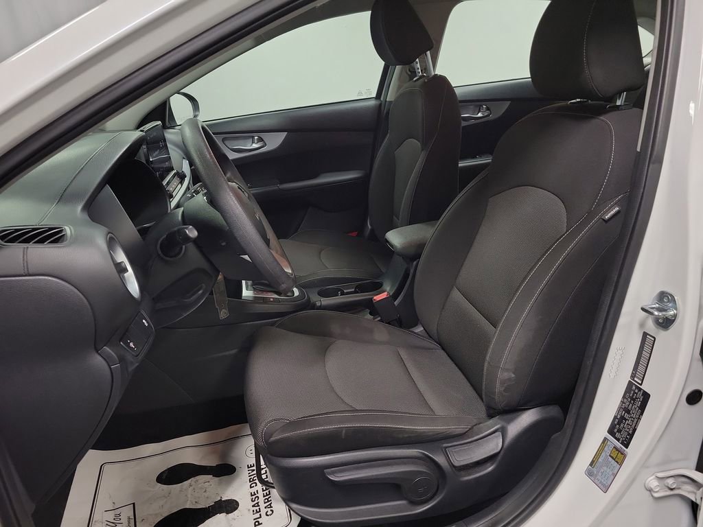 Used 2024 Kia Forte LXS image 13