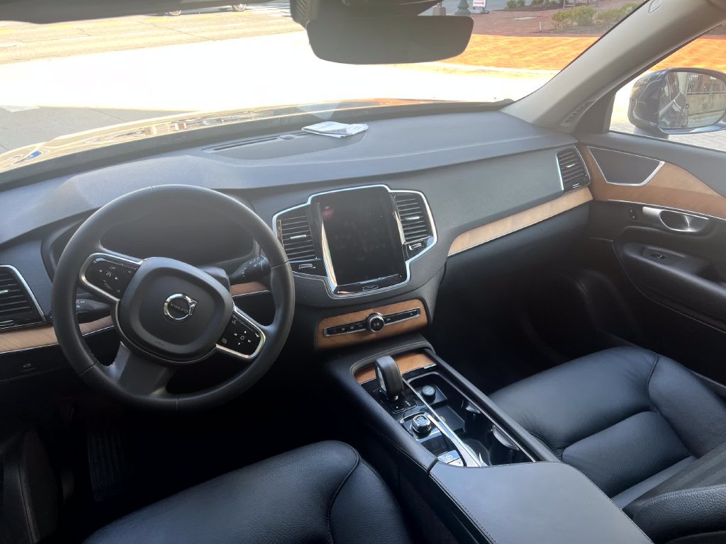 Certified 2024 Volvo XC90 B6 Plus w/ Protection Package AWD/4WD image 31