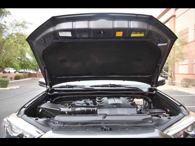 Used 2016 Toyota 4Runner Limited AWD/4WD image 45