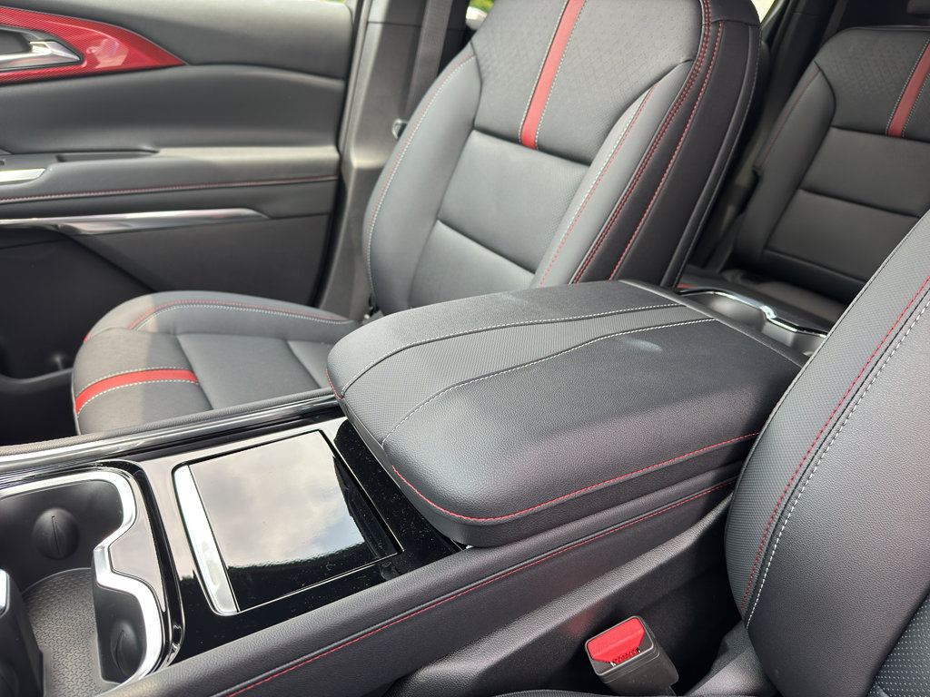 New 2025 Chevrolet Traverse RS image 35