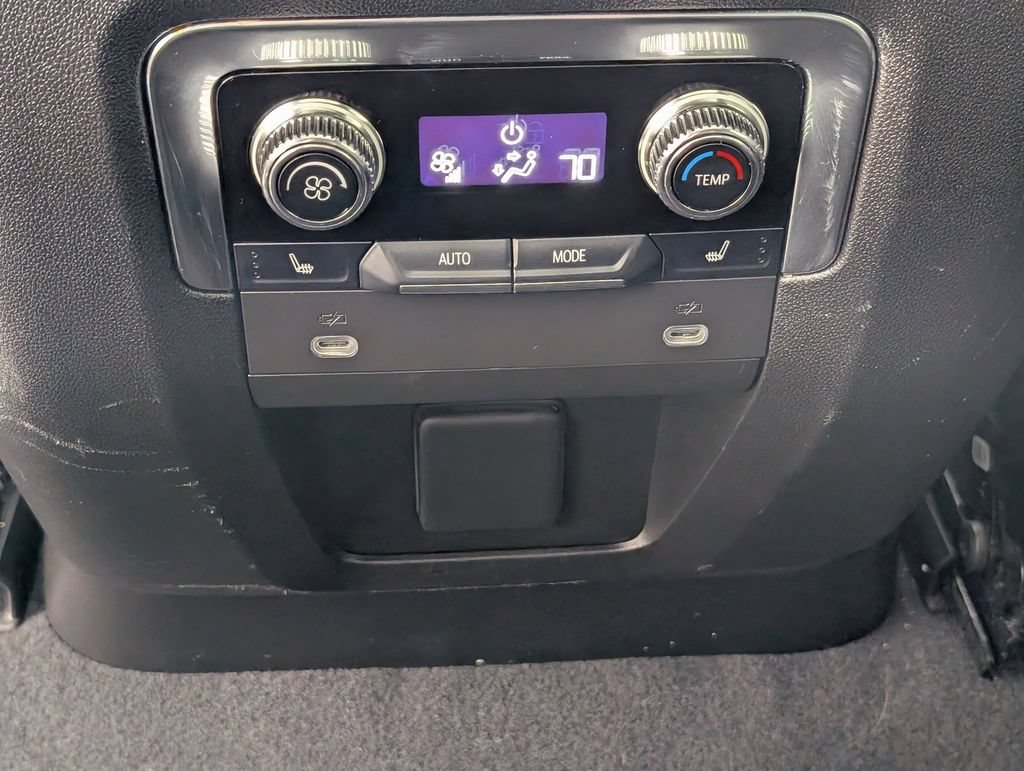 Certified 2024 GMC Yukon XL Denali AWD/4WD image 28