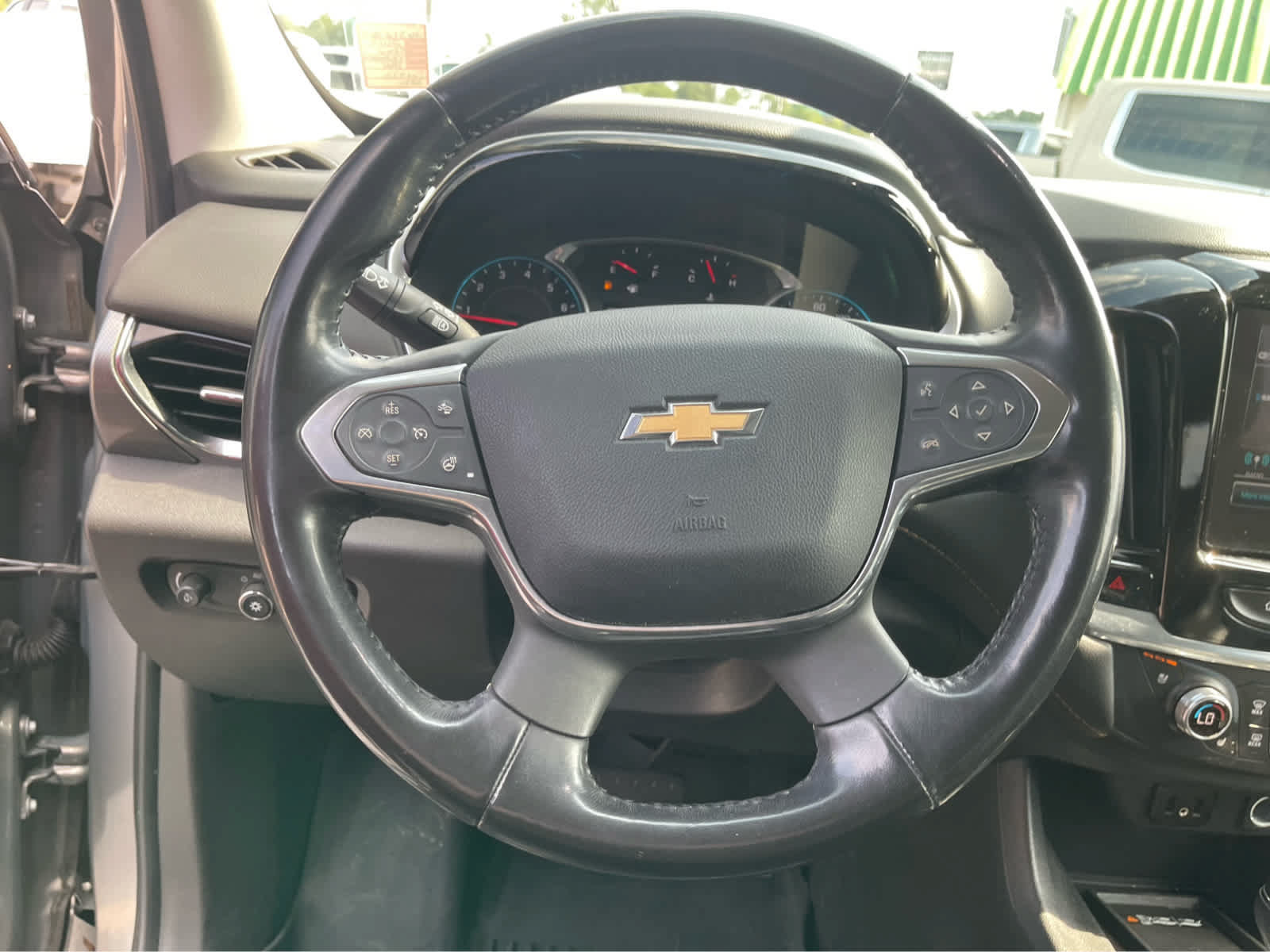 Used 2019 Chevrolet Traverse Premier w/ Driver Confidence II Package FWD image 15