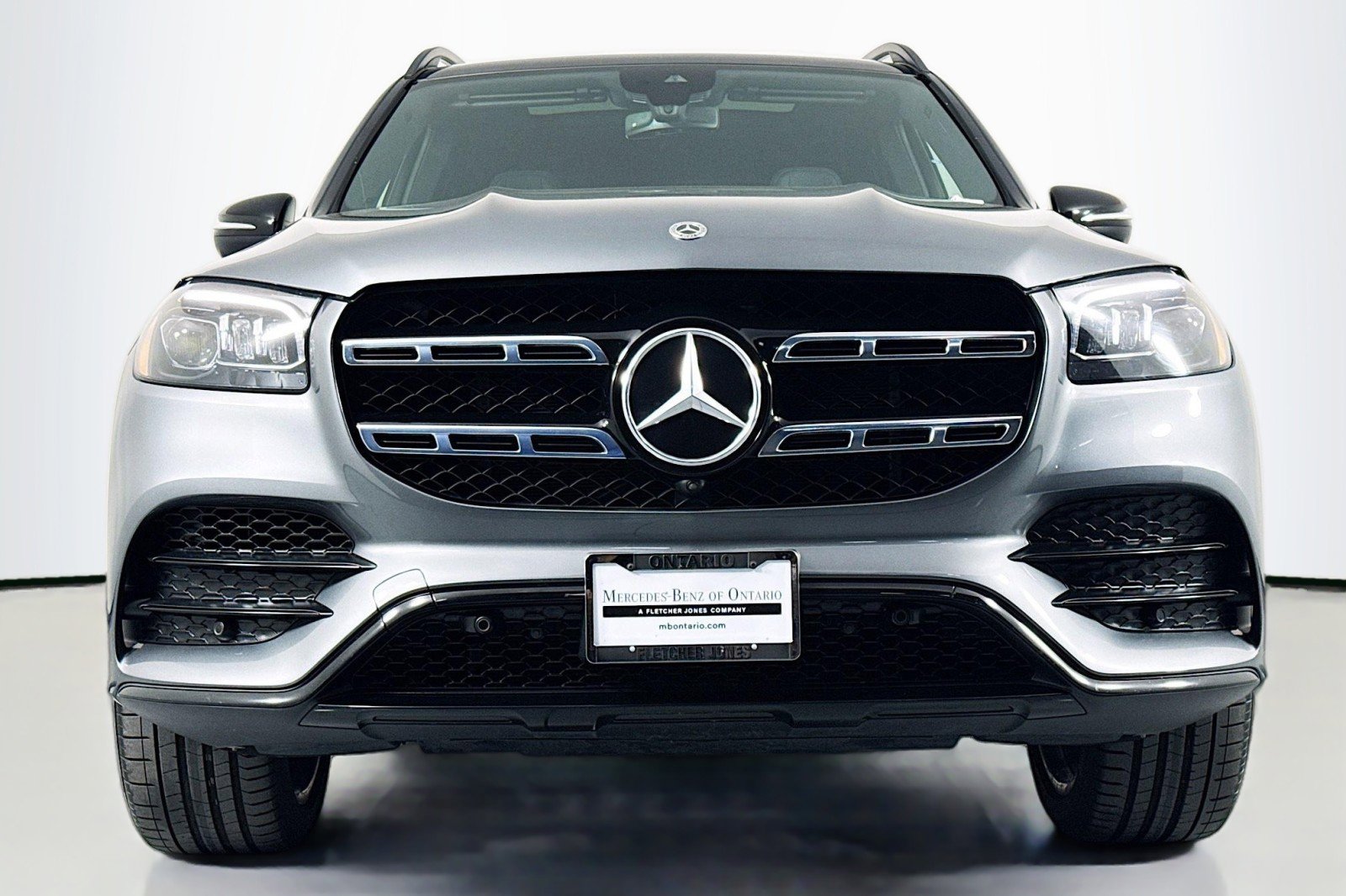Used 2022 Mercedes-Benz GLS 580 4MATIC image 3