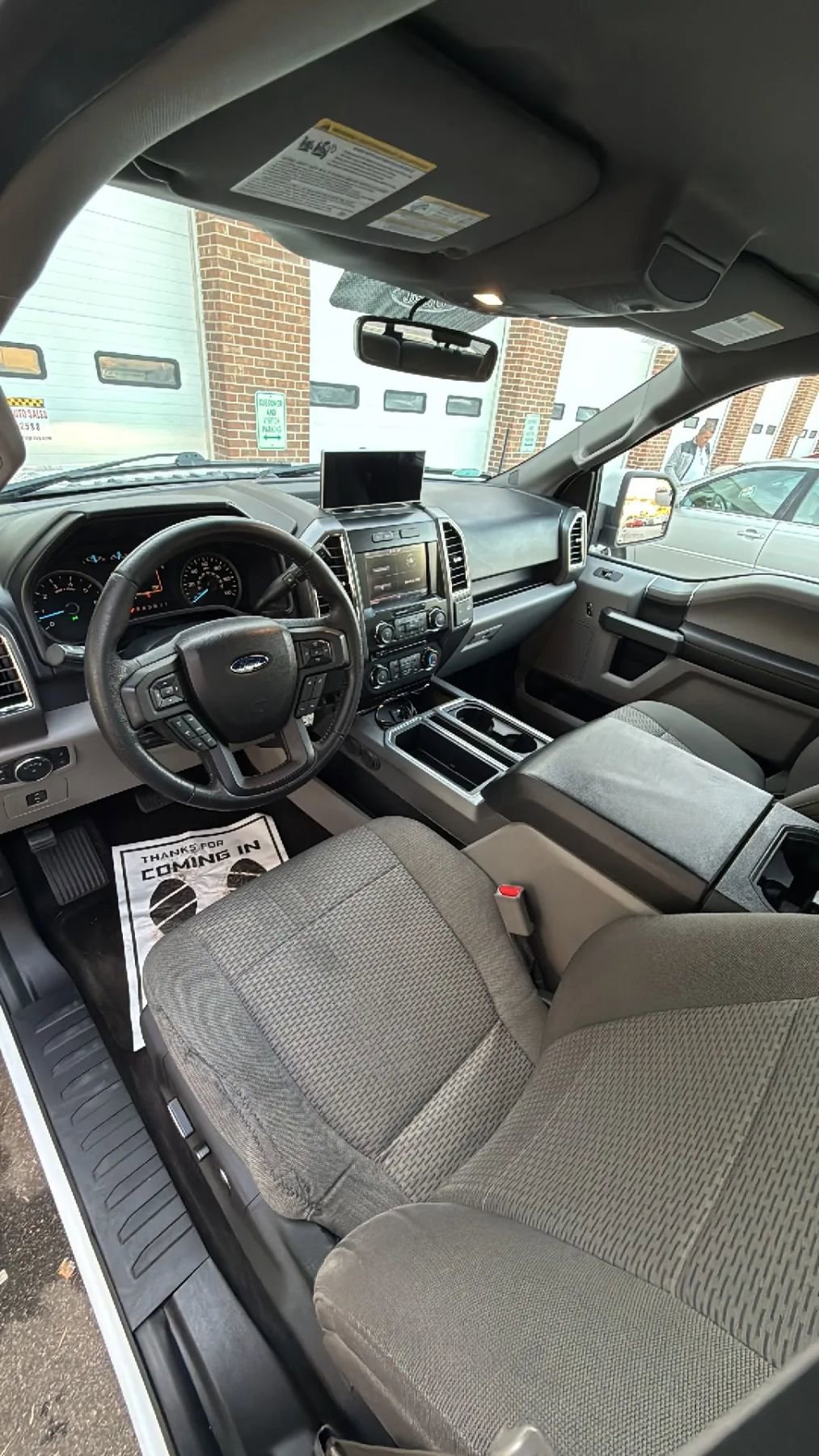 Used 2015 Ford F150 XLT w/ Equipment Group 302A Luxury image 22